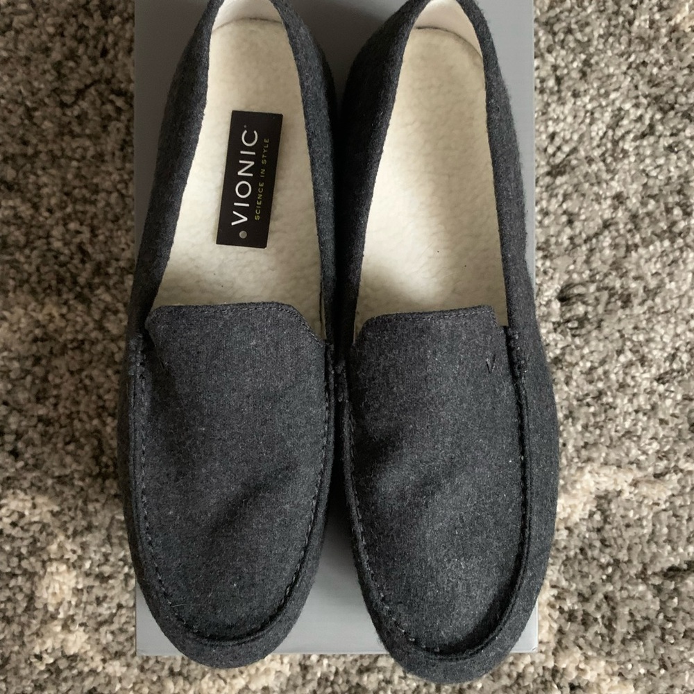 Vionic Mens Tompkin Flannel Slippers - Size 11.5